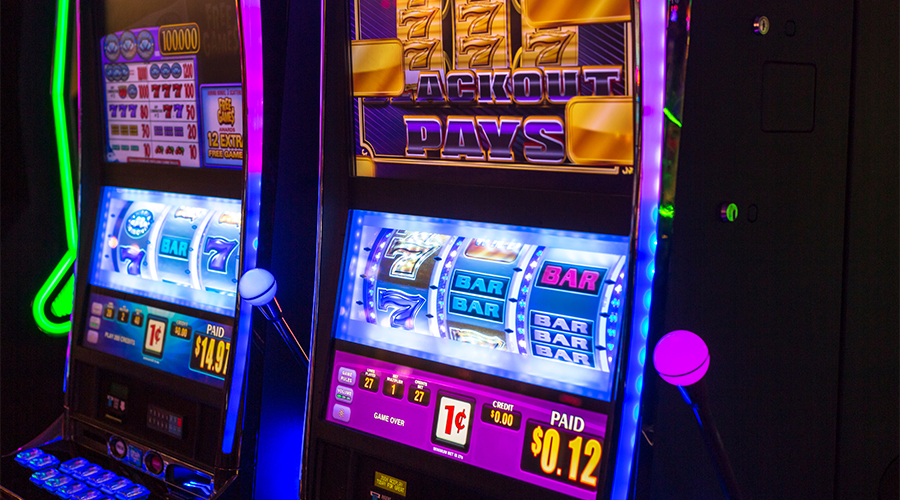 Азартные игры онлайн казино – игра на деньги в современные слоты - B12 ...